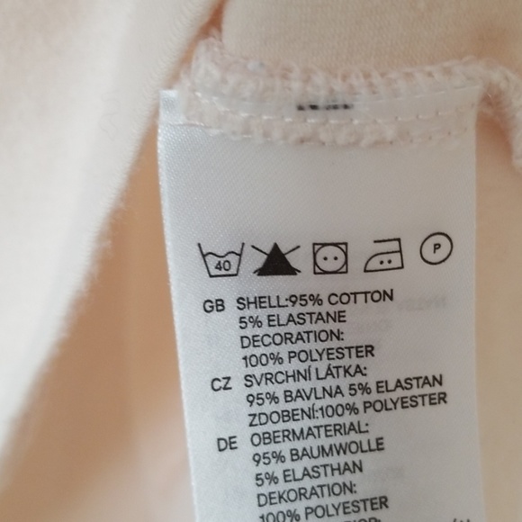 H&M Ruffle Shoulder Top - Picture 5 of 5